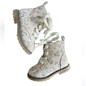 Cat & Jack floral combat boots, 6